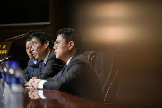 京多安也称赞了米歇尔率领的赫罗纳：“他们有实力，这是真的，他们有应对对方施压时的解决方案。